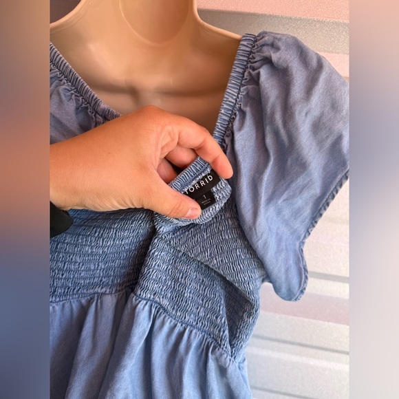 Women’s TORRID Blue Chambray Off-Shoulder Smocked Skater Dress Size 1X - Picture 10 of 12